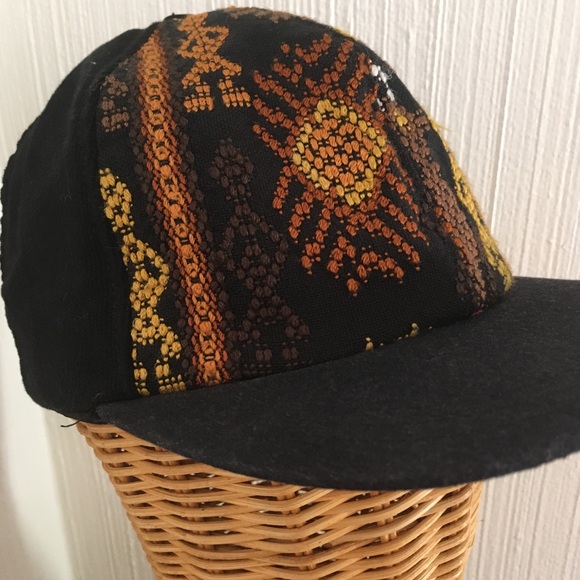 $69 Collective Consciousness 3Bal-SKAT8 tribal knit flat bill hat Snap Back - Picture 3 of 9